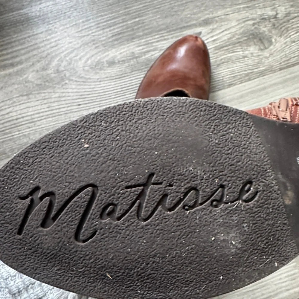 Matisse Brown Leather Ankle Heeled Boots Size 6.5
